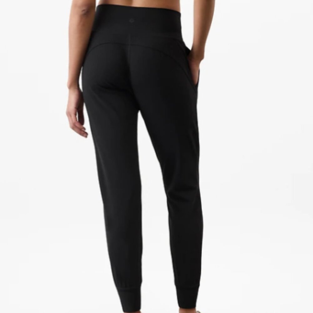 Salutation High Rise Jogger | Black - Picture 3 of 3